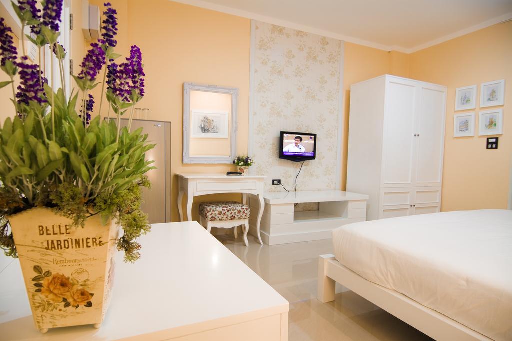 Boonsiri Boutique Hotel Sisaket Exterior photo